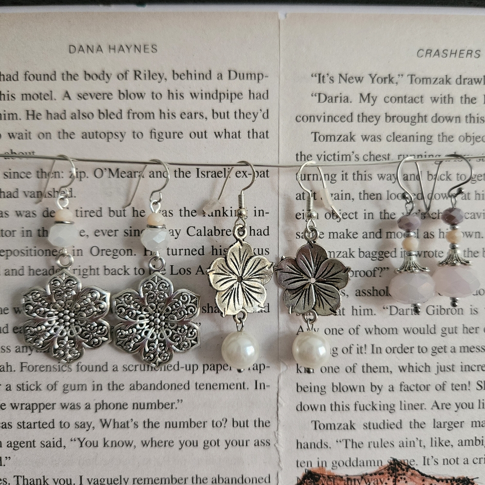 Floral Silver and White Earrings Set